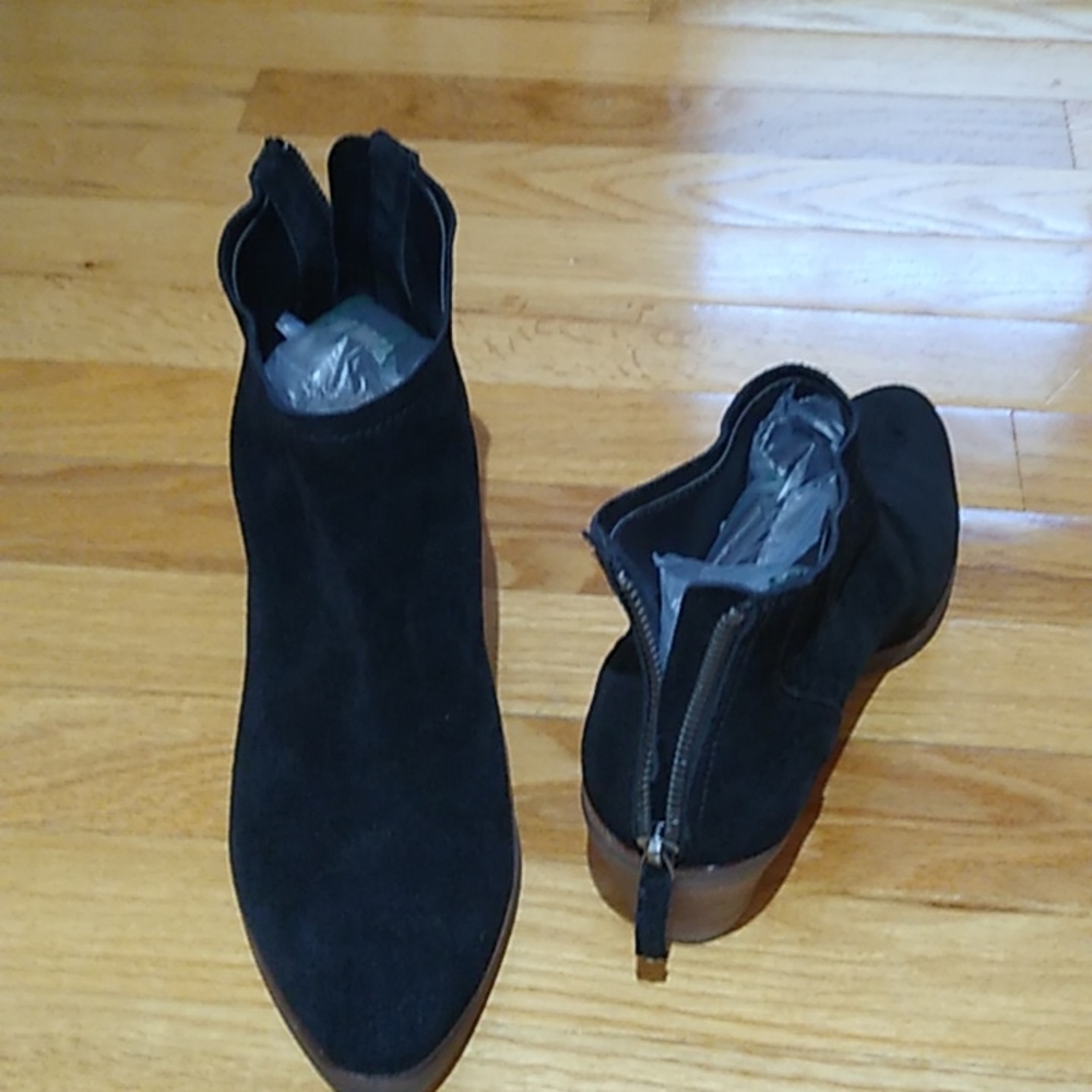 Ankle boots